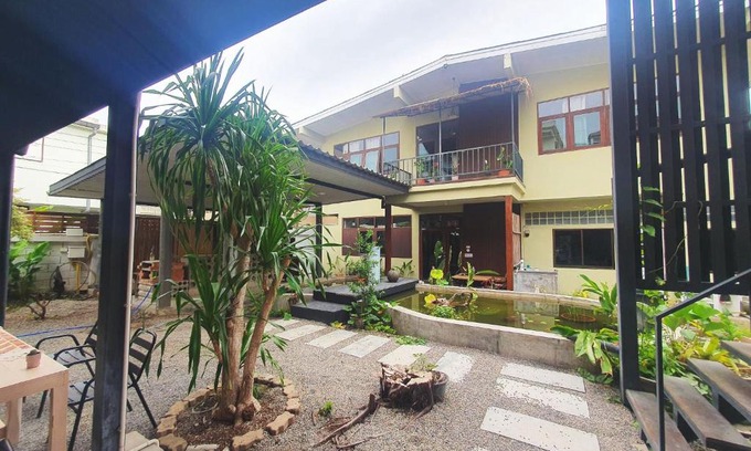Old City House | Pa Rang cafe & art stay
