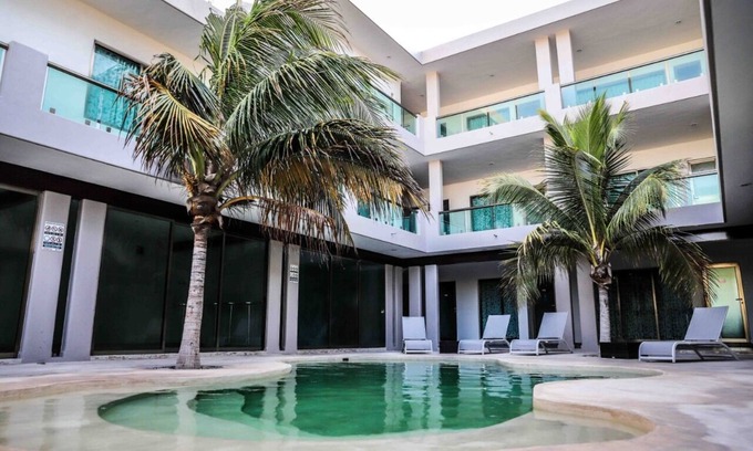 Yucatan Peninsula Hotel | Pacífico hotel a pocos pasos del Malecón de Progreso.