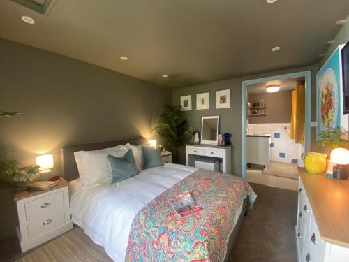 Tavistock Apartment | Paddons Lodge
