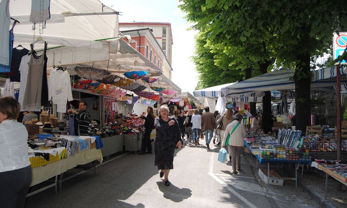 Vittorio Veneto Apartment | PAGLIARIN APARTMENT, close Venice, Prosecco Hills, Dolomites with private garage