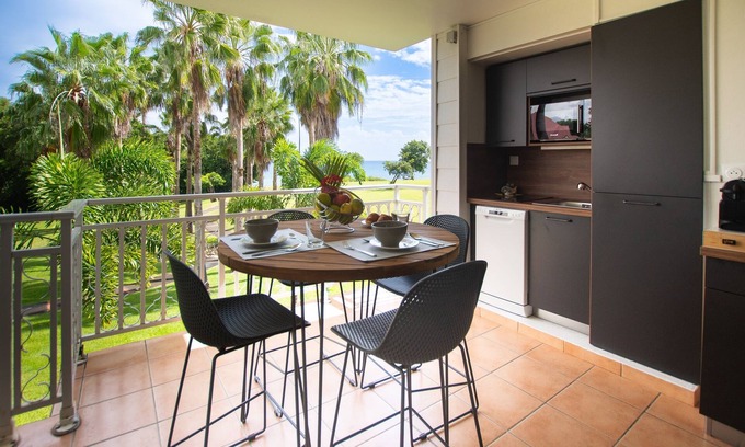 Gros Raisins Apartment | Palmélodie - Avec piscine et jacuzzi partagés
