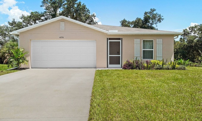 Port Charlotte - Charlotte Harbor House | Palm Breeze Retreat 4BR/2BA- all king beds