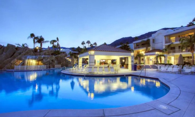 Canyon Corridor Condo | Palm Springs for 6! Beautiful pool, waterfalls, AWESOME!