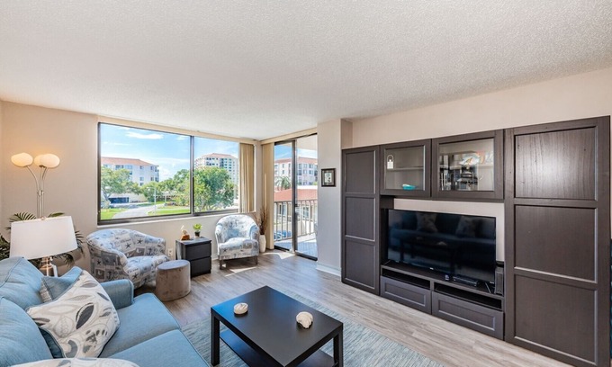 Palma del Mar Condo | Palma 'Lush' Island Views