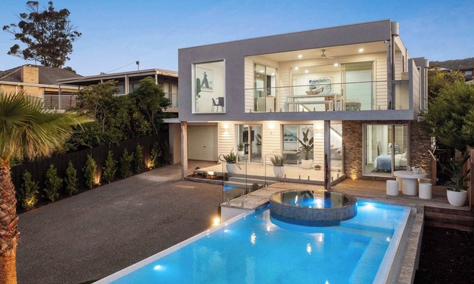 Dromana House | Palmira Retreat | Pool, Spa & Views