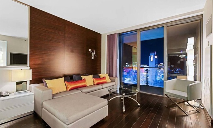 Las Vegas Hotel | Palms Place Hotel StripView