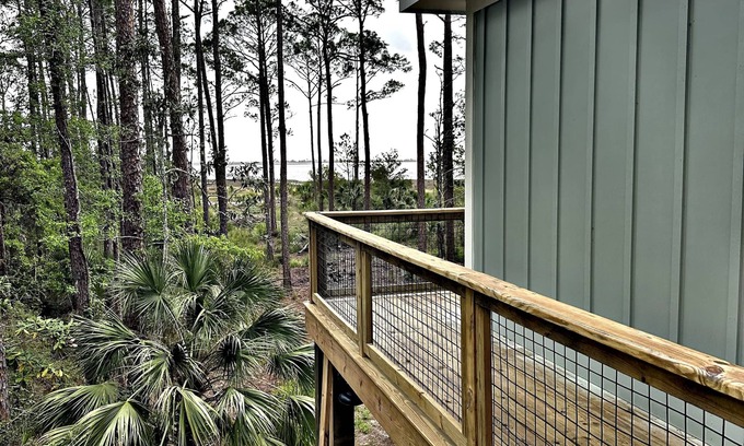 Panacea House | Panacea Treehouse ⭐️ Walk To Bluecrab Festival