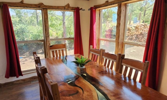 Timberon Cabin | Pancho Villa Cabin: Mesmerizing Views Await Your Unforgettable Retreat
