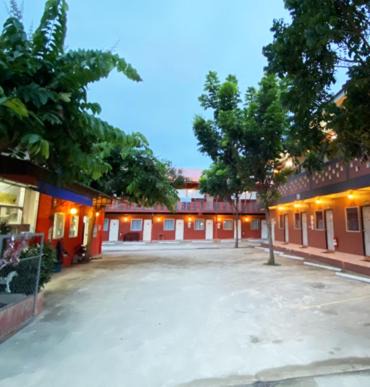 Nong Chaeng Hotel | Panngernpanthong inn resort