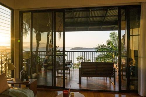 Hamilton Island Apartment | Panorama 9 & Free Buggy Hamilton Island