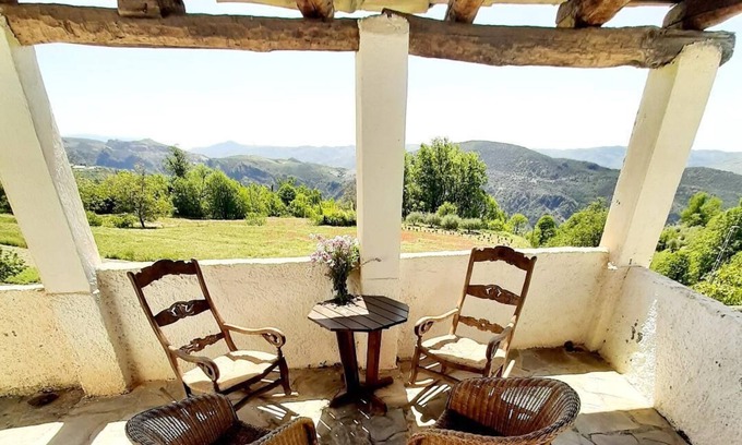 La Taha House | Panoramic alpujarras house and ayurveda massages