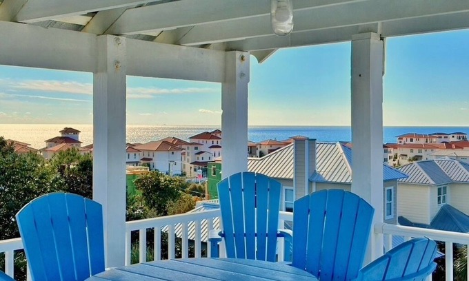 Gulf Place House | Panoramic Ocean View ☀️ Near Beach | Family Friendly | Saltwater Pool ☀️ Barbie Bathroom!