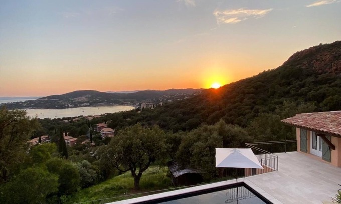 Saint-Raphael Villa | PANORAMIC SEA VIEW