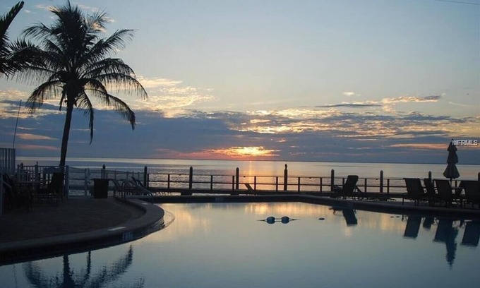 Coquina Key Condo | Panoramic stunning waterfront views of Tampa Bay, updated all including kitchen