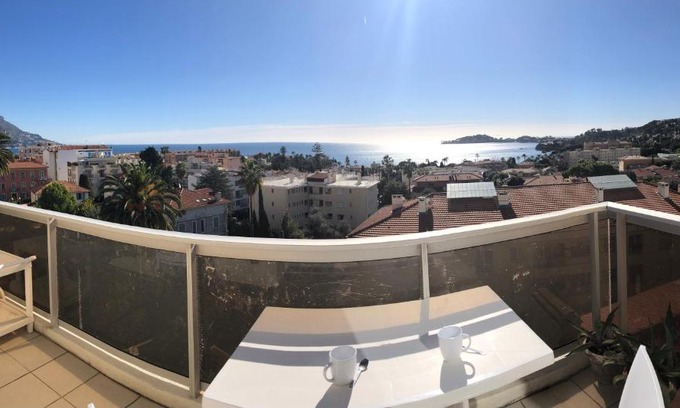 Beaulieu-sur-Mer Apartment | * Panoramic Top Roof in Beaulieu *