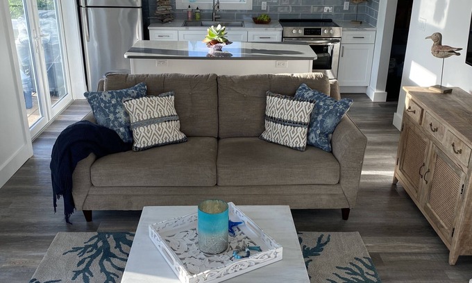 Spanish Wells Cottage | Panoramic views - 3 bedrooms 2 baths + bonus room Special Discount May 22-30