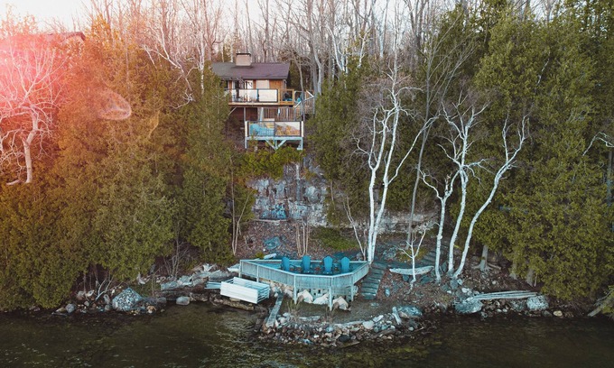 Northern Bruce Peninsula House | Panoramic Views of Miller Lake - The Lookout perched on the waters edge.