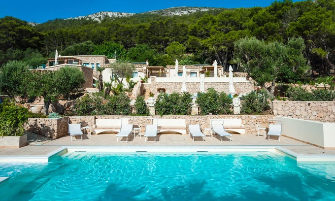 Levanzo House | PAPUZZEDDA-Deluxe Room @ Dolcevita Egadi Resort ADULTS ONLY