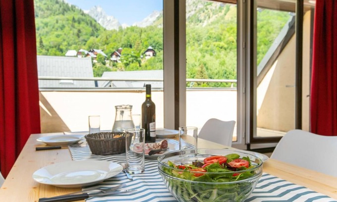 Saint-Colomban-des-Villards Apartment | Parking, tv, 37-55m², Saint Colomban des Villards