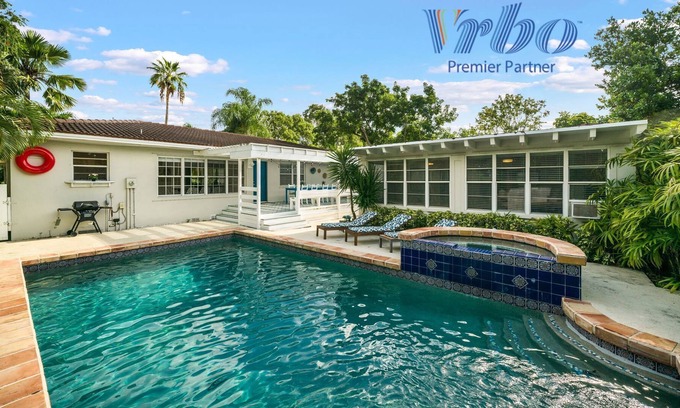 Miami Shores Villa | ★ PARADISE 5BR/4BA VILLA W POOL PERFECT LOCATION ❤️