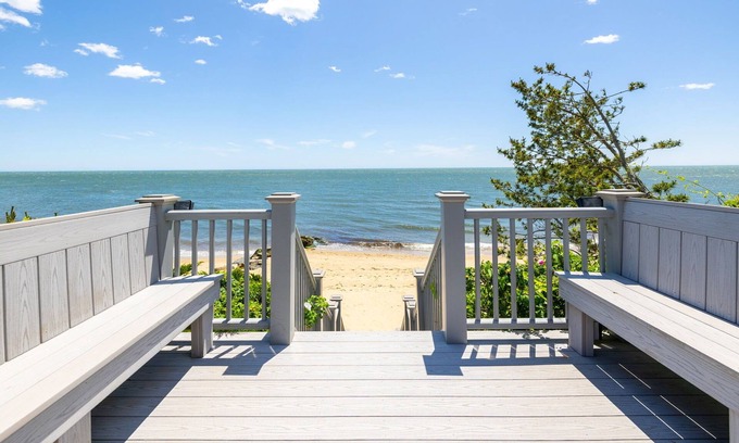 Dennis Port House | Paradise Awaits you! Sleeping 14, this oceanfront complex is perfect!