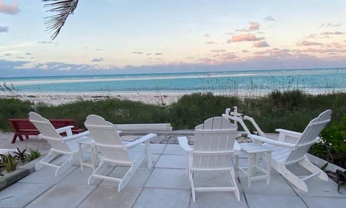 Spanish Wells Cottage | Paradise Beach Cottage- Newly Renovated 3 Bed/3 Bath Cottage On The Beach