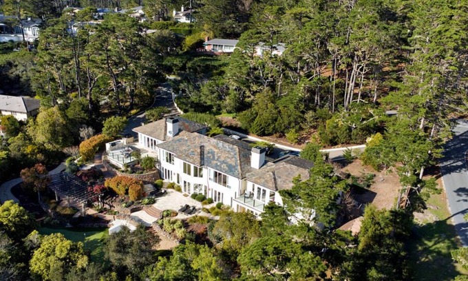 Del Monte Forest House | Paradise Hill - Pebble Beach Estate - Oceanview Luxury: A/C, Putting Green, Pool Table, Gym, Hot Tub