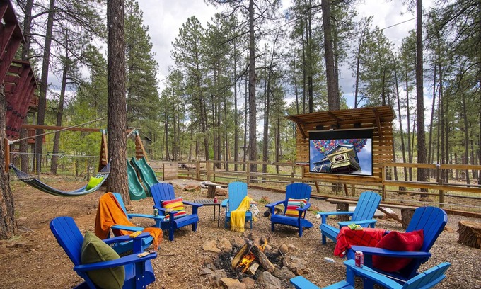 Munds Park Cabin | Paradise in the Pines - Pet friendly, summer getaway! Rental car available