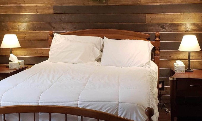 Shadow Mountain Apartment | Paradise in the Pines - Cozy Retreat in the Heart of Town