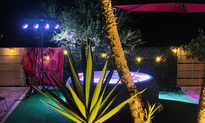 Montalbano Apartment | Paradise Tavern