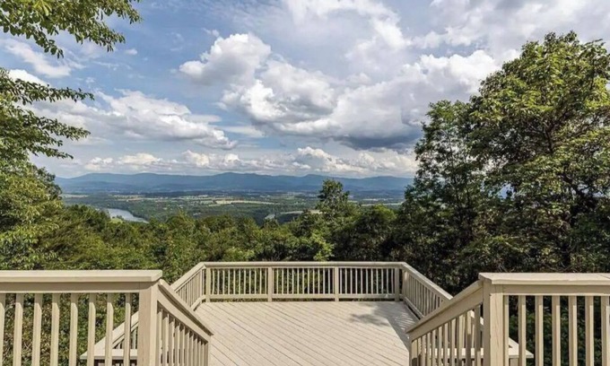 Luray Cabin | Paradise View Cabin