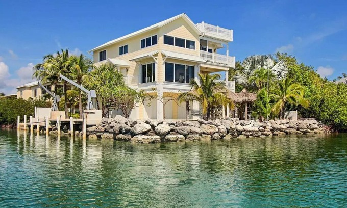 Summerland Key House | Paradise Views: Oceanfront/Boating