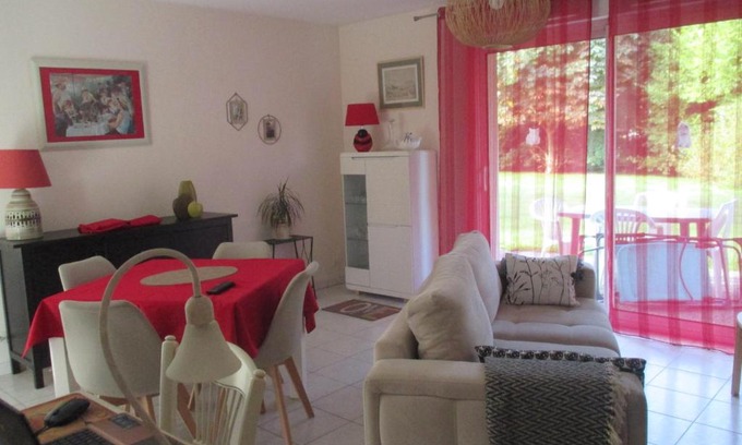 Saint-Agathon Apartment | parc de la dérobée