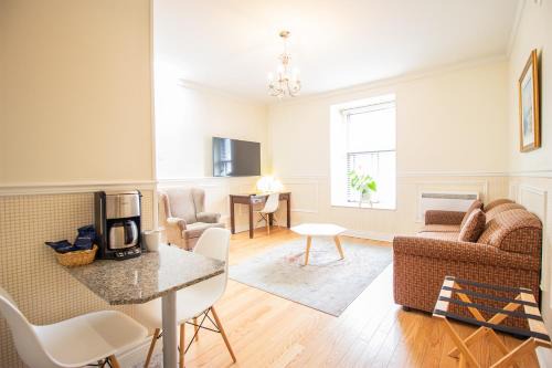 Milton Park Apartment | Parc Suites Hotel
