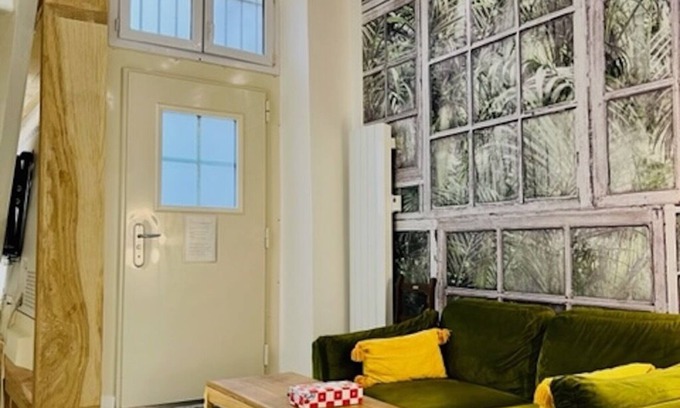 Arts-et-Metiers Apartment | Paris, Rue Meslay Porte St-Martin