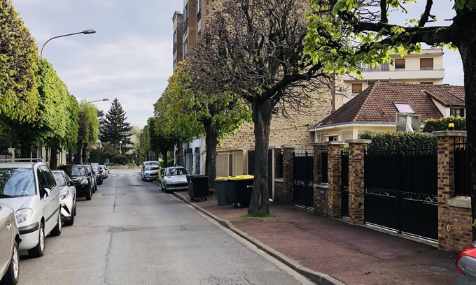 Champeval House | Paris Visit Business Tourism