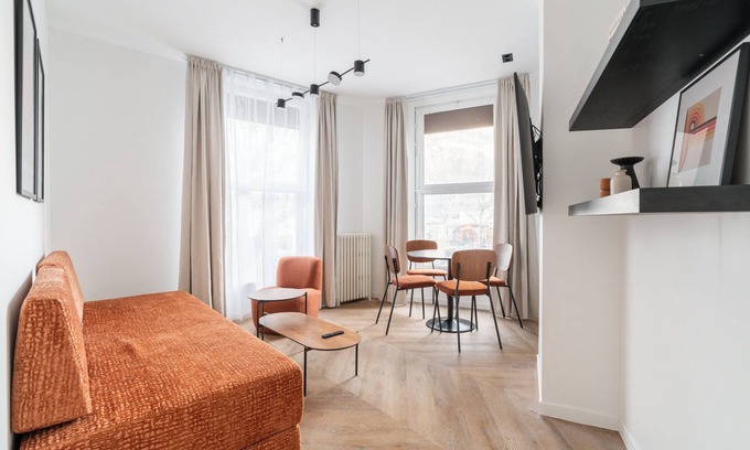 Ternes Apartment | Parisian Design Apartment - 2 rooms - sleeps 4 - Palais Maillot