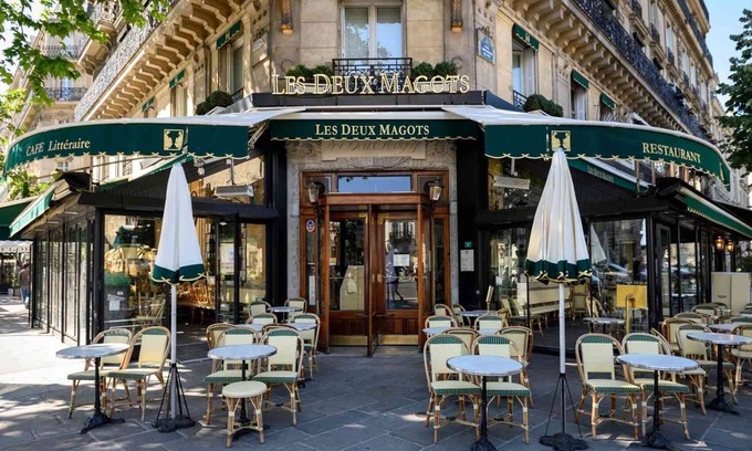 Saint-Thomas-d'Aquin Apartment | Parisian Nobility | 200m² of Regal Living Above Café de Flore & Les Deux Magots