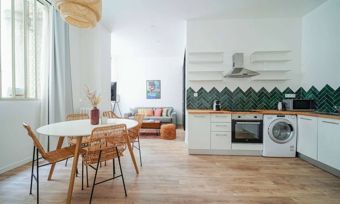 Hopital Saint-Louis Apartment | Parisuites 4 people accomodation Central Design & Luxe & Cosy Canal Saint Martin