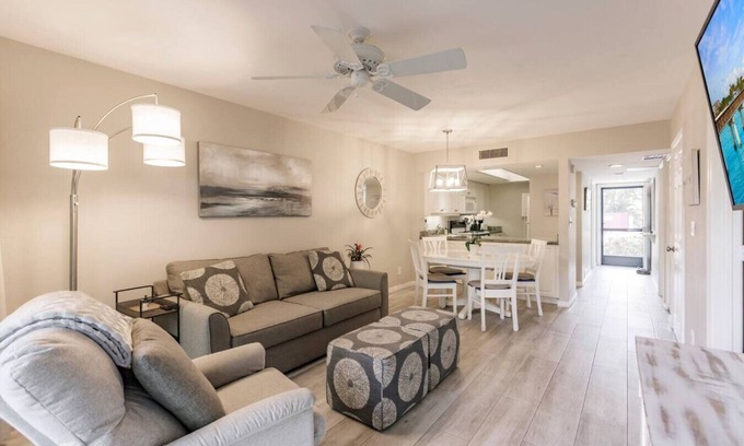 Park Shore Apartment | Park Shore Resort Charming 1st Floor-BLDG A #102