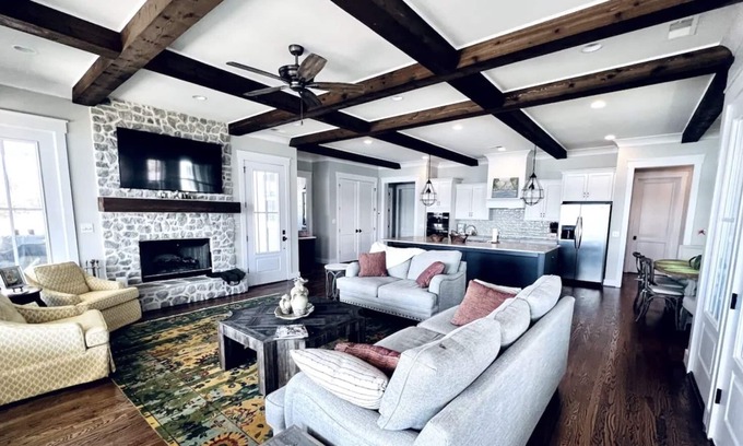 Coosa County House | Parker Creek Paradise with SHOW STOPPING WATERFRONT