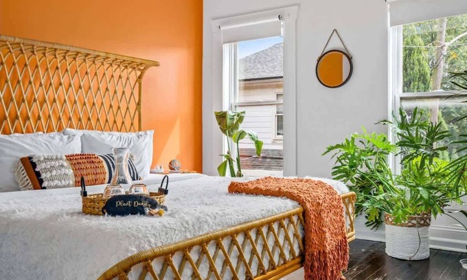 Italian Village House | Parking Free - Short North - King Bed - Convention