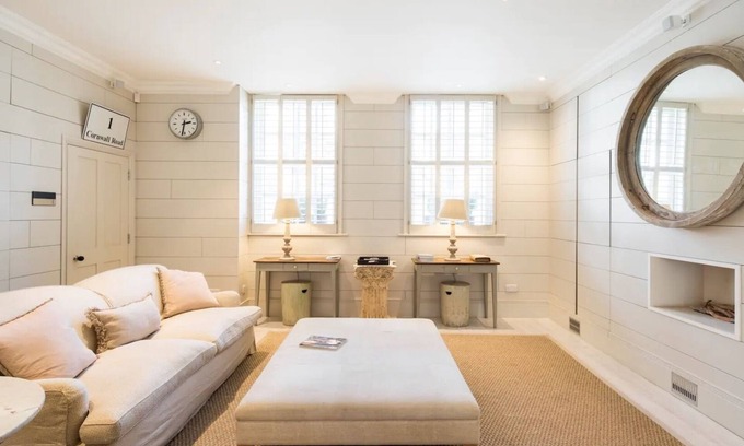 Battersea Apartment | Parkside Mews – 3 Bedroom Home with Garden