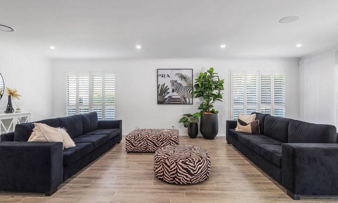 Moss Vale House | Parkview for 8, Moss Vale, Southern Highlands