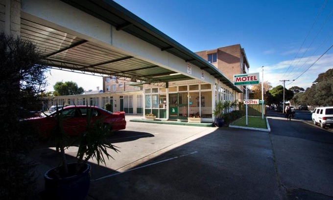 Brunswick Hotel | Parkville Motel