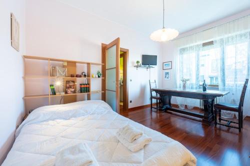 Pablo Apartment | Parma Cozy Studio near the Hospital