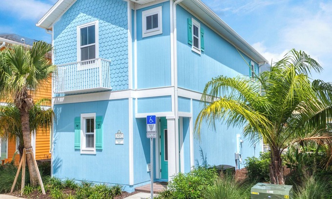 West Kissimmee Cottage | Parrot Bay Cottage with Private Hot Tub near Disney with Margaritaville Resort.