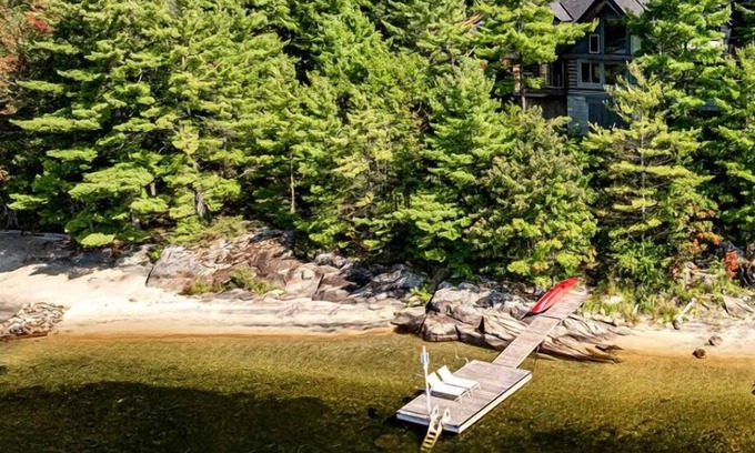 Seguin Cabin | Parry Sound Bunkie - Dock, BBQ, Firepit & Pets