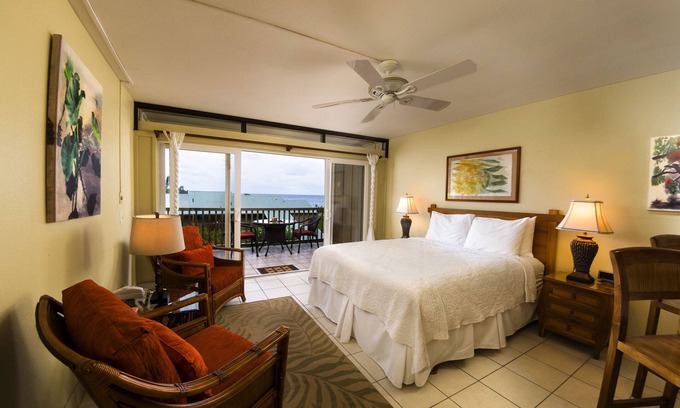 Hana Apartment | Partial Oceanview #106 at Hana Kai Maui - Studio unit with a really nice view!