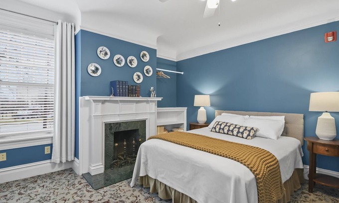 Springfield Hotel | Pasfield House - Historic Mansion: Capital Suite